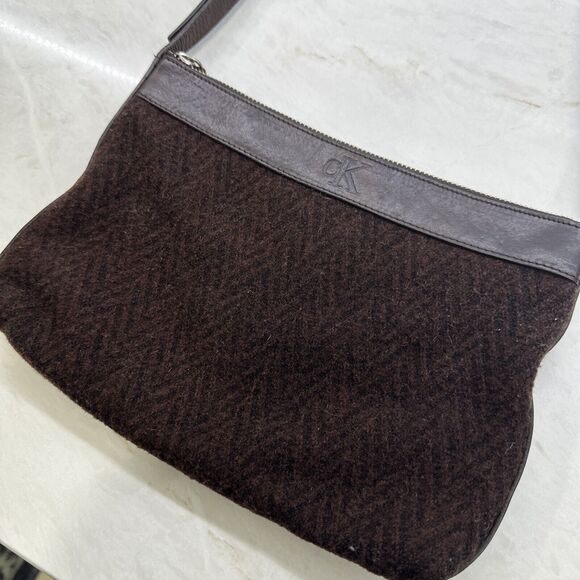 Vintage Calvin Klein Small Handbag Logo Brown Fabric Adjustable Strap - Picture 2 of 9